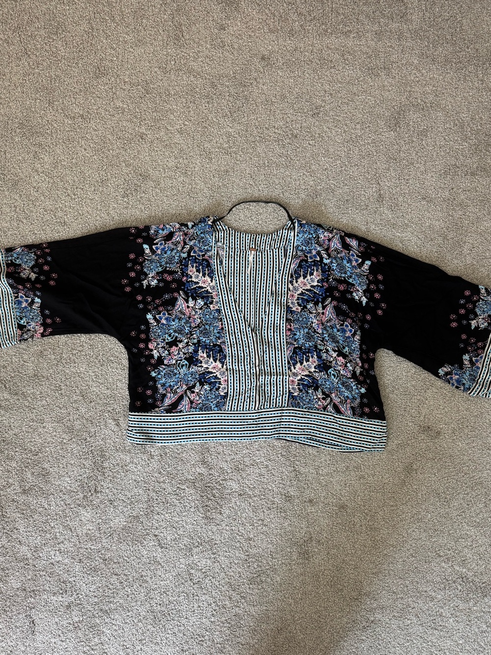 Free people top, size small, like new condition